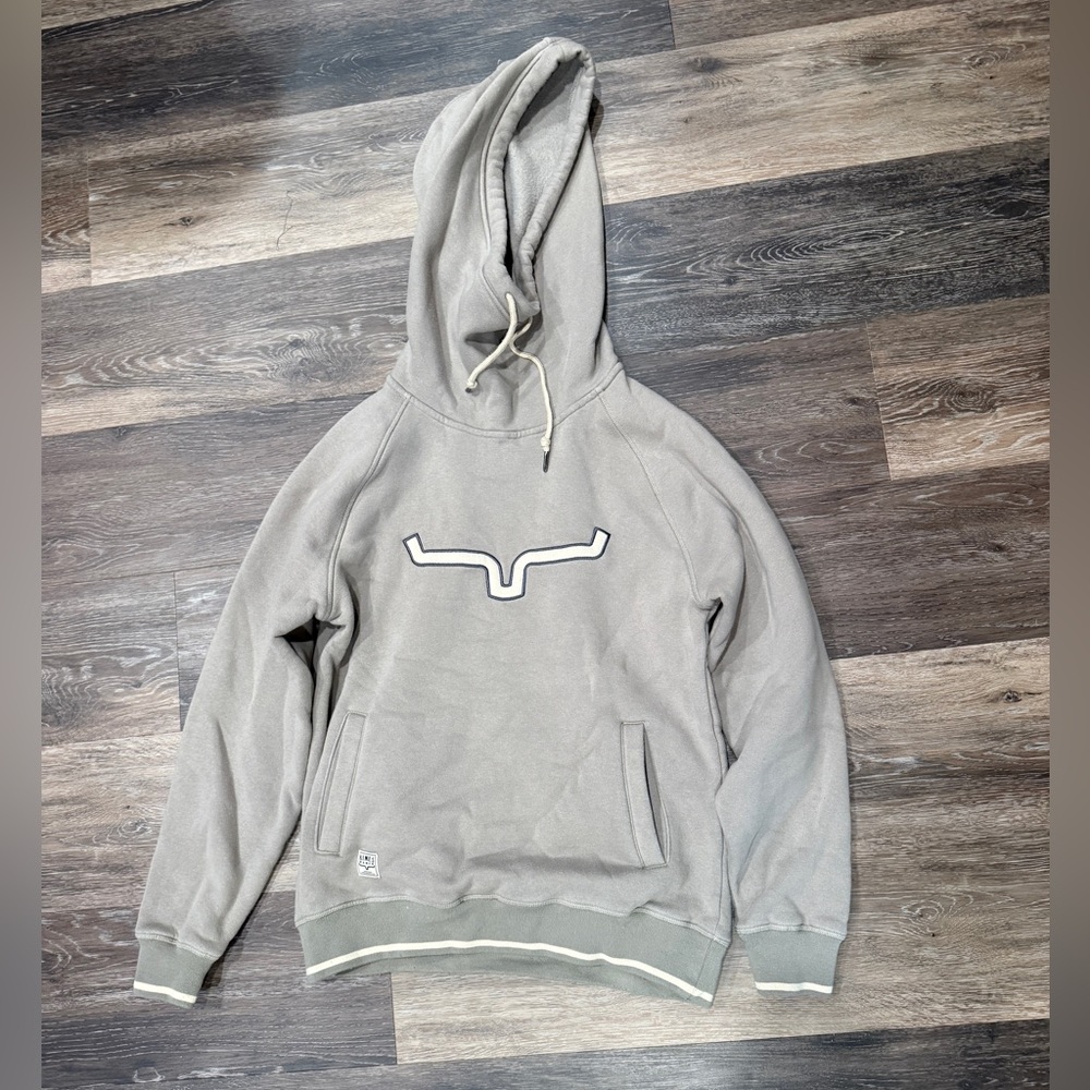 Kimes ranch hoodie! Very warm!